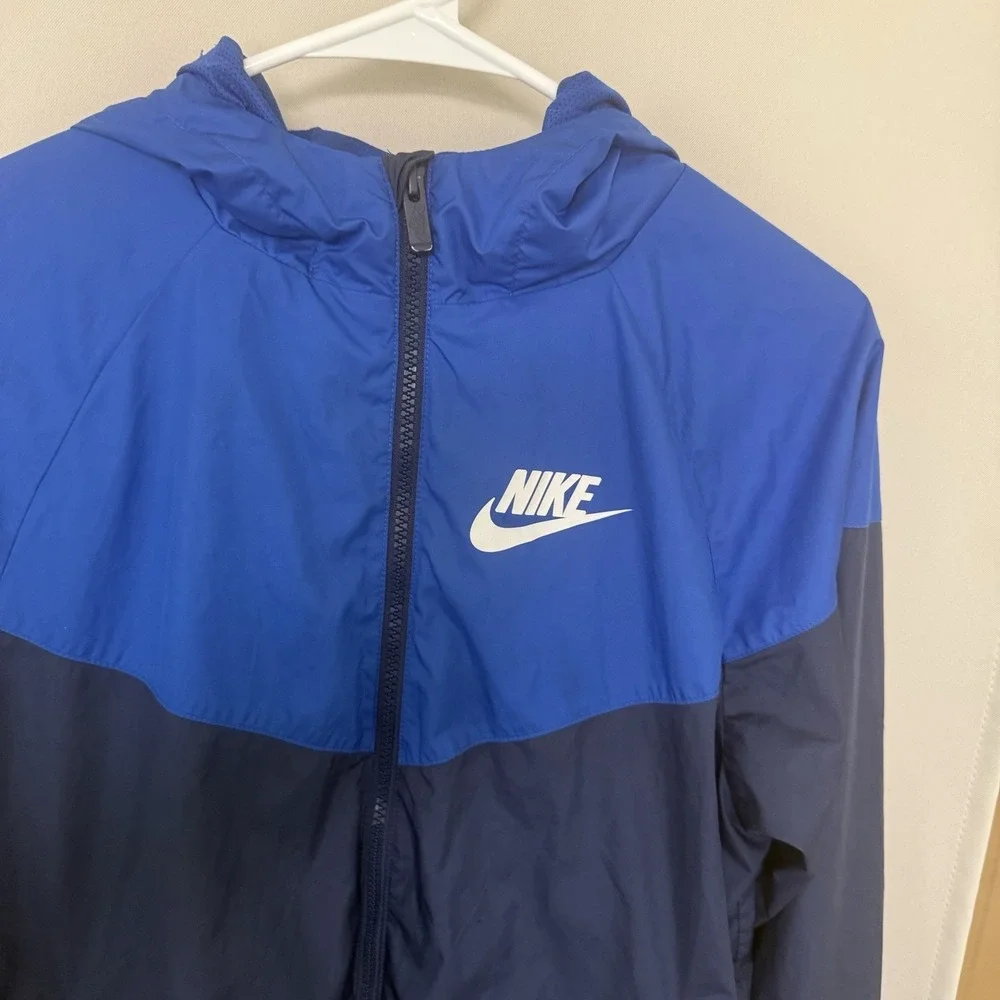 Nike Boys XL Two Tone Blue Lightweight Full Zip Up Jacket Logo Pockets